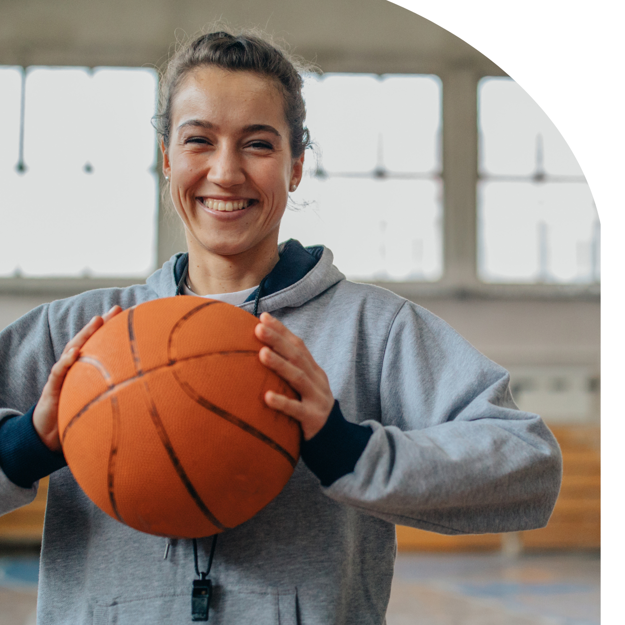 img-noia-somrient-1260x1260p